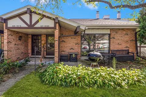 n17w5347 Garfield, Cedarburg, WI 53012