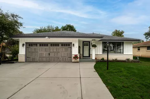 4410 S 47th, Greenfield, WI 53220