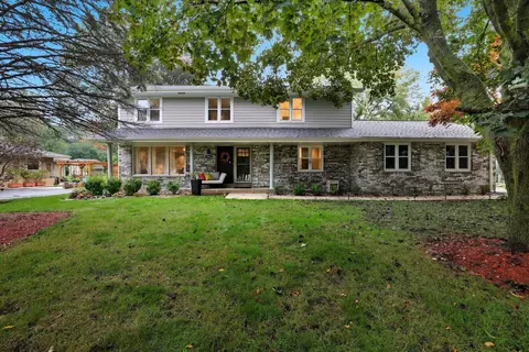 4962 S 82nd, Greenfield, WI 53220