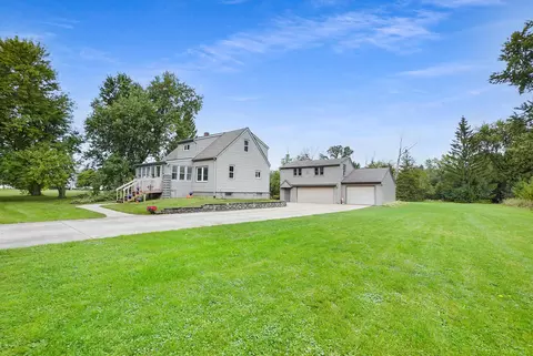 5116 W Elmdale, Mequon, WI 53092