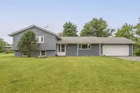 s56w29680 Roanoke, Genesee, WI 53189