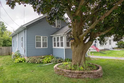 511 N Washington, Waukesha, WI 53188