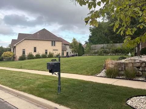 4225 W Willow, Milwaukee, WI 53221