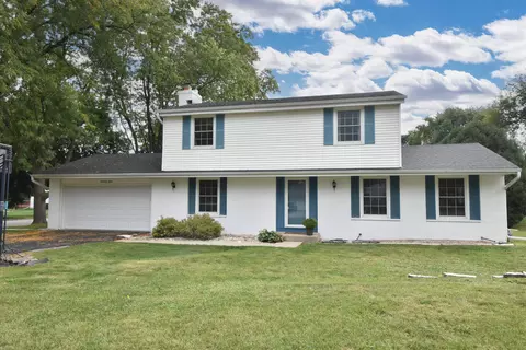 2215 Avalon, Waukesha, WI 53186