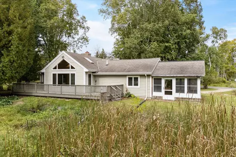 193 Silver Bch, Cedar Grove, WI 53013