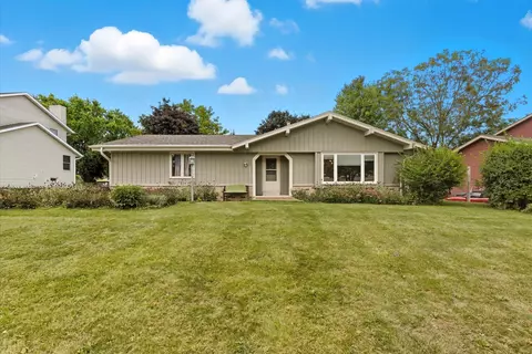 3041 Minot, Waukesha, WI 53188