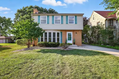 9810 W Grantosa, Wauwatosa, WI 53222