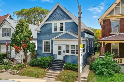 2562 N Weil, Milwaukee, WI 53212