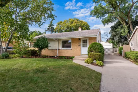 8510 W Arden, Milwaukee, WI 53225