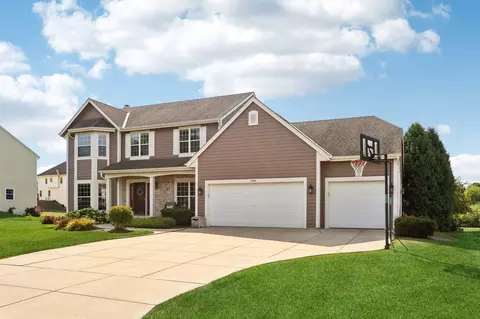 4923 W Devinshire, Franklin, WI 53132