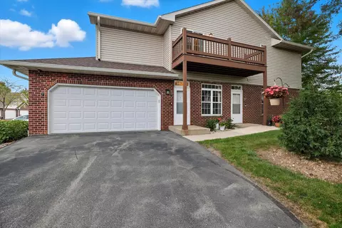 7925 S Scepter #7, Franklin, WI 53132