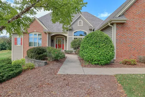w282n4343 Somerset, Delafield, WI 53072