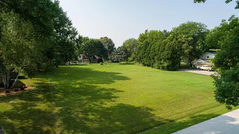 15305 Cascade, Elm Grove, WI 53122