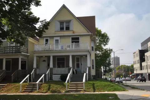 2865 N Cramer #2867, Milwaukee, WI 53211