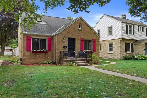 3222 S Logan, Milwaukee, WI 53207