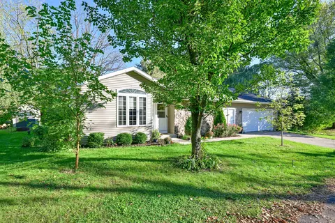 W6516 Shore, Sugar Creek, WI 53121