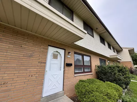 8426 W Villard, Milwaukee, WI 53225