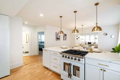 2149 N 60th, Wauwatosa, WI 53213