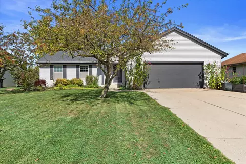 3242 W Kimberly, Greenfield, WI 53221
