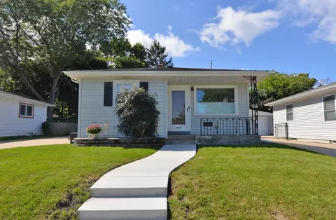 1818 Neptune, Racine, WI 53404