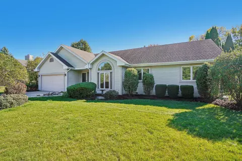 n26w22577 Oakwood, Waukesha, WI 53186