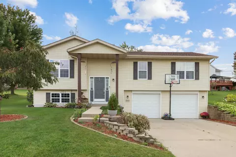 433 S S Crk, Elkhorn, WI 53121
