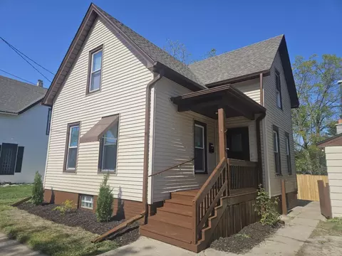 1228 English, Racine, WI 53402