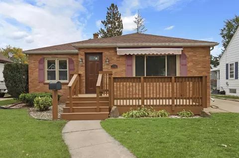 7713 29th, Kenosha, WI 53143
