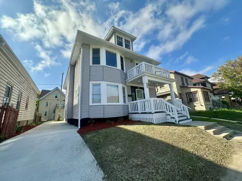 2633 N Hubbard #2635, Milwaukee, WI 53212