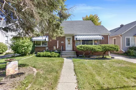 4330 S 5th, Milwaukee, WI 53207