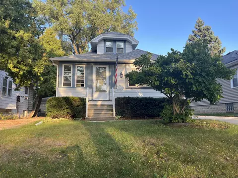 2732 S 96th, West Allis, WI 53227