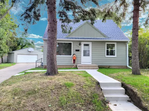 6147 W Stack, Milwaukee, WI 53219