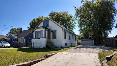 5627 60th, Kenosha, WI 53144