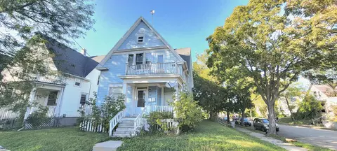 330 E Chambers, Milwaukee, WI 53212