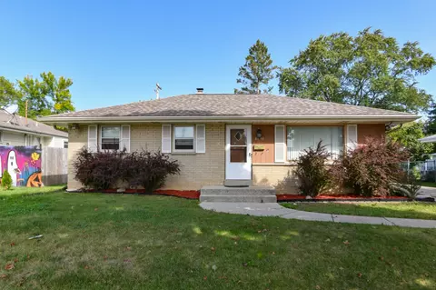 8638 W Lynx, Milwaukee, WI 53225