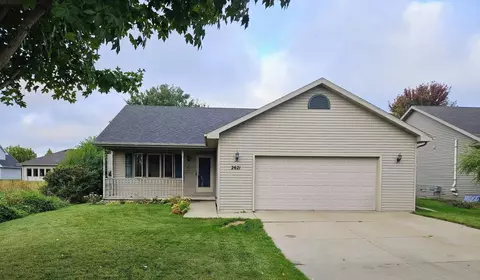 2621 Maple Grv, Neenah, WI 54956