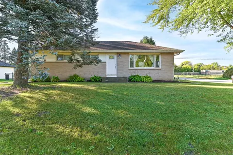 1643 Wind Dl, Racine, WI 53402