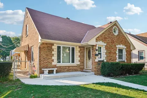 2571 S 62nd, Milwaukee, WI 53219