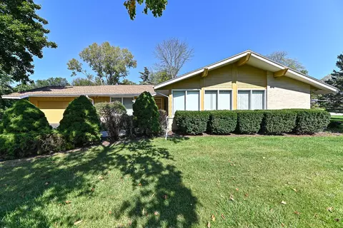 14910 Pomona, Brookfield, WI 53005
