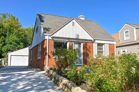 1531 S 90th, West Allis, WI 53214