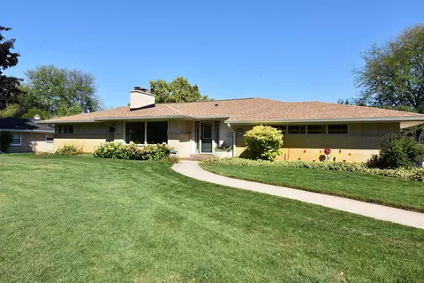 2544 S Seymour, West Allis, WI 53227