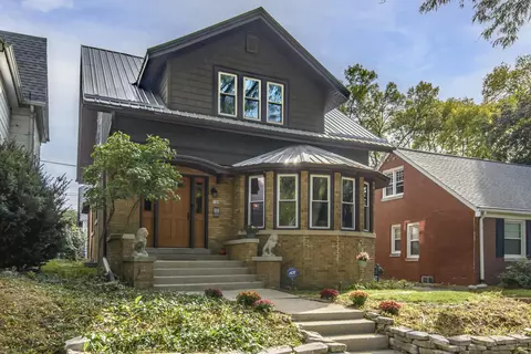 709 E Oklahoma, Milwaukee, WI 53207