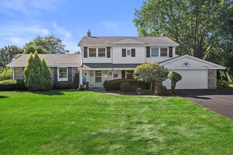 3085 Santa Barbara, Brookfield, WI 53005