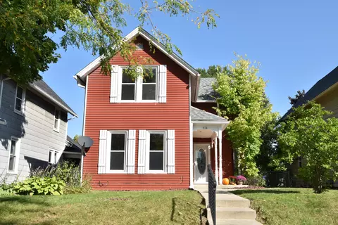 918 Cedar, West Bend, WI 53095