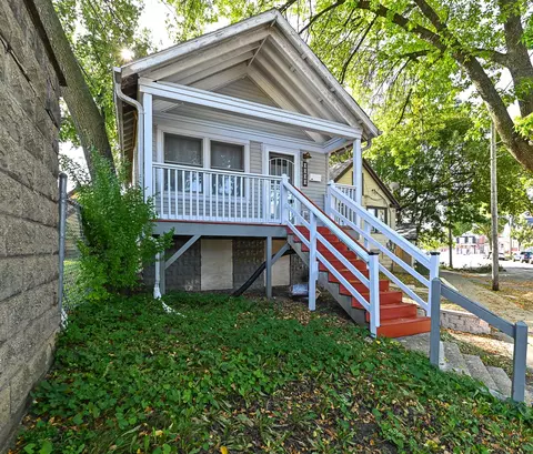2220 S 14th, Milwaukee, WI 53215