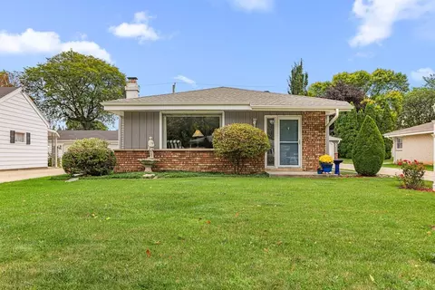 4336 S 49th, Greenfield, WI 53220
