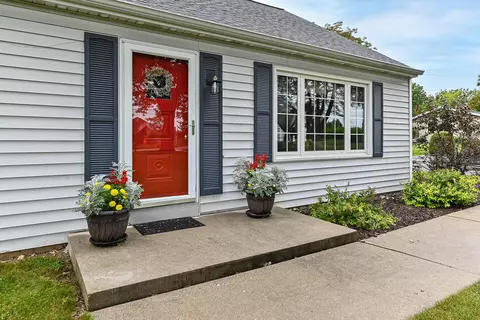 4465 Pilgrim, Brookfield, WI 53005