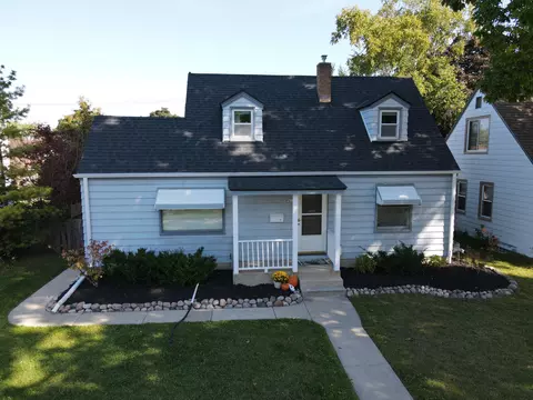 9618 W Metcalf, Milwaukee, WI 53222