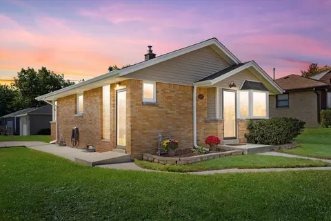 605 Sherman, South Milwaukee, WI 53172