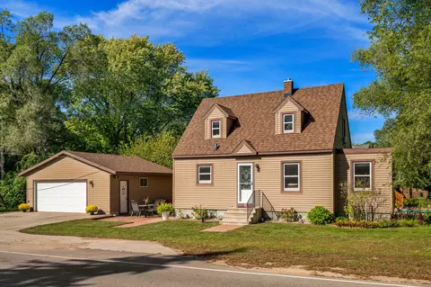 203 Goddard, Campbell, WI 54603
